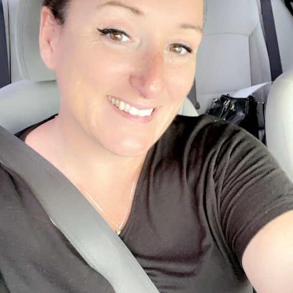 Meet your Posher, Courtney - Picture 7 of 12